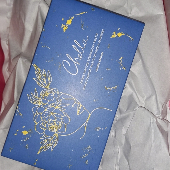 Chella Divine Purpose Eyeshadow Palette - Limited Edition - Picture 6 of 7